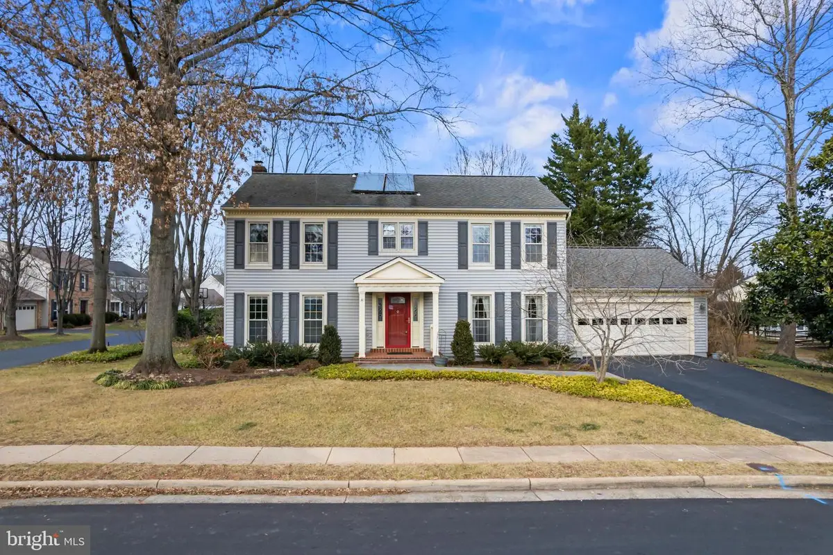 3216 Nestlewood Dr, Oak Hill, VA 20171 - Image #1