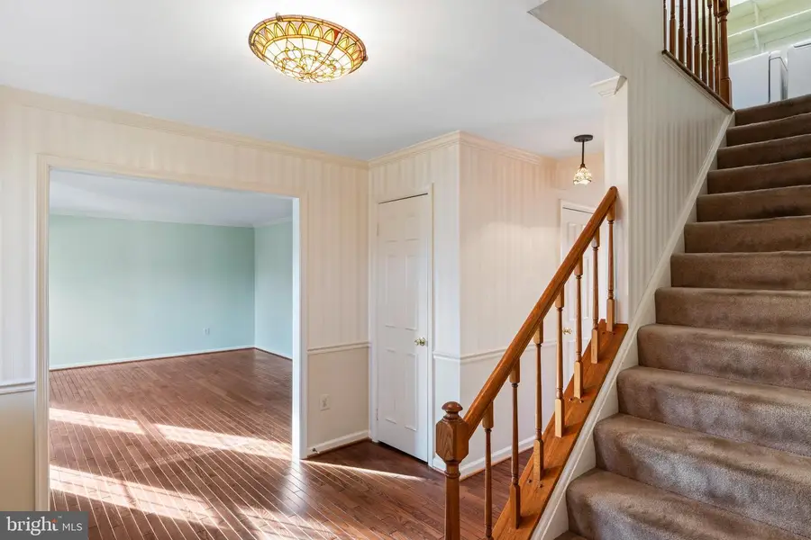 3216 Nestlewood Dr, Oak Hill, VA 20171 - Image #2