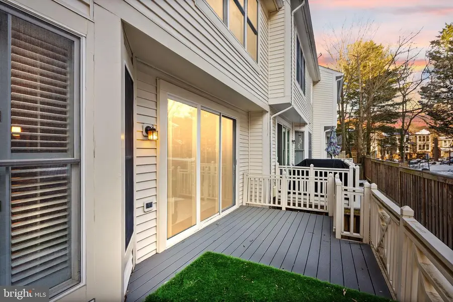 11477 Waterhaven Ct, Reston, VA 20190 - #3