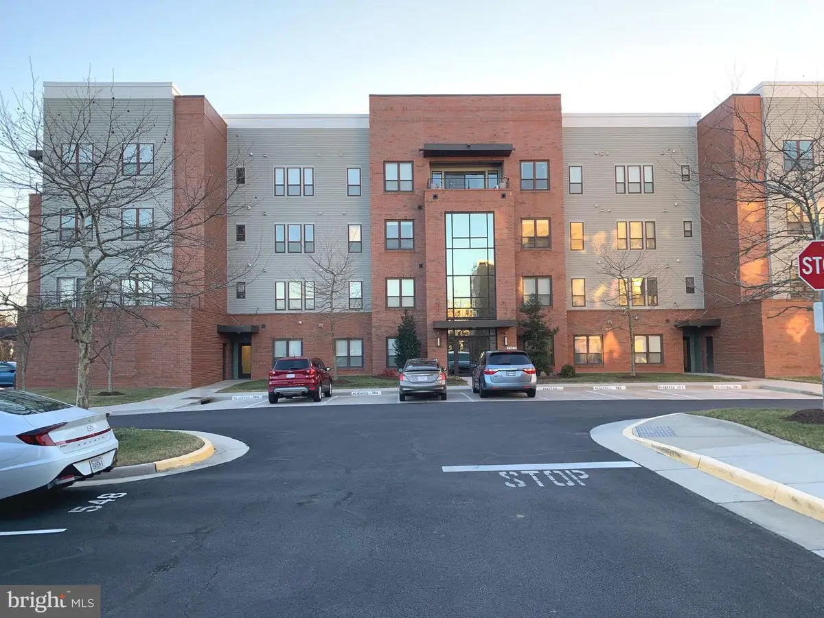 8970 Fascination Ct #111, Lorton, VA 22079 - Image #1