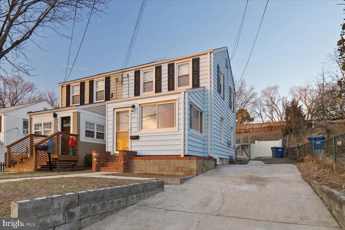 2716 Jefferson Dr, Alexandria, VA 22303 - Image #1