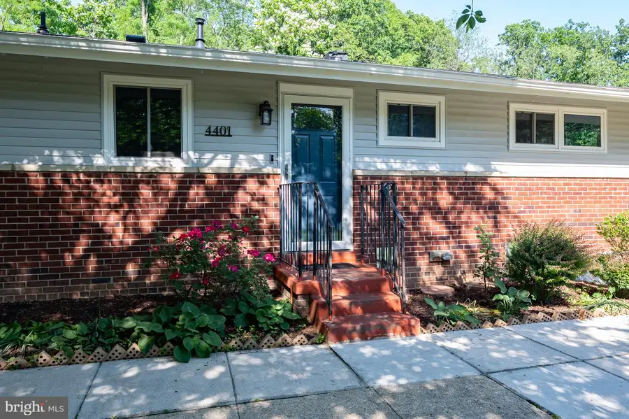 4401 Roundhill Rd, Alexandria, VA 22310 - #2