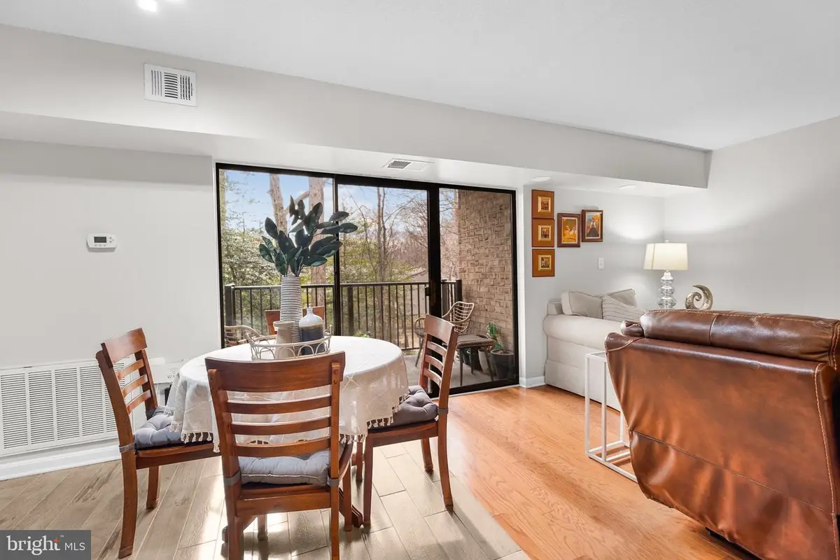 2216 Castle Rock Sq #12c, Reston, VA 20191 - Image #1