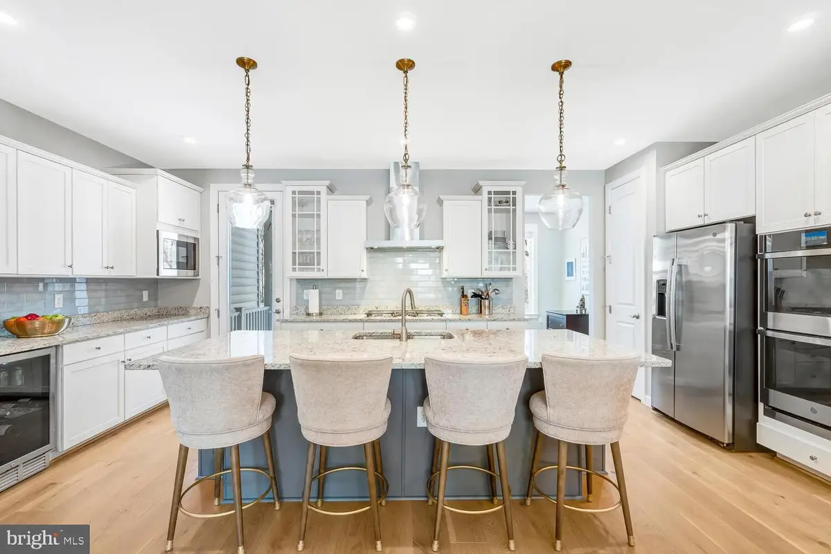 3871 Rainier Dr, Fairfax, VA 22033 - Image #1