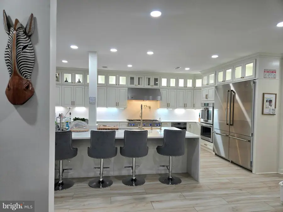 4702 Leighfield Valley Dr, Chantilly, VA 20151 - Image #3