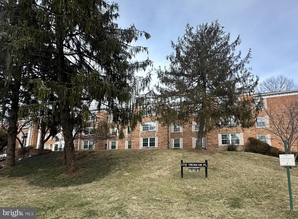 7721 Tremayne Pl #215, McLean, VA 22102 - #1