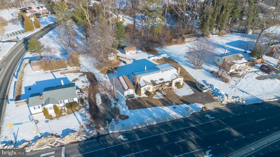 3727 West Ox Rd, Fairfax, VA 22033 - #3