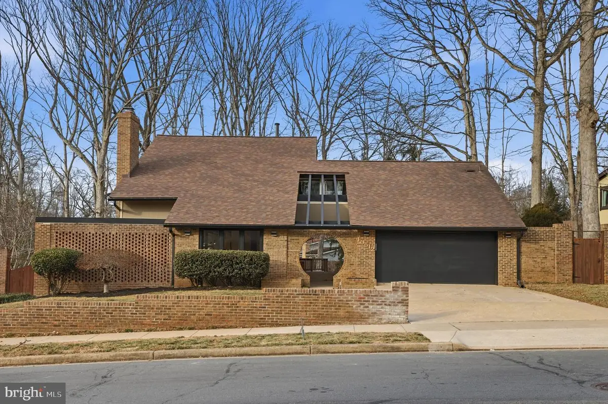 10512 Arrowood St, Fairfax, VA 22032 - Image #1