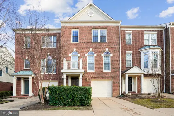 4153 Kentmere Sq, FAIRFAX, VA 22030