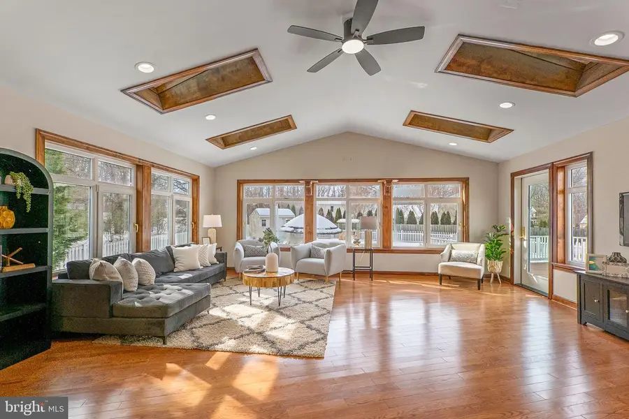 6462 Honey Tree Ct, Burke, VA 22015 - Image #3