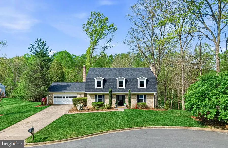 2102 Twin Mill Ln, Oakton, VA 22124 - #2