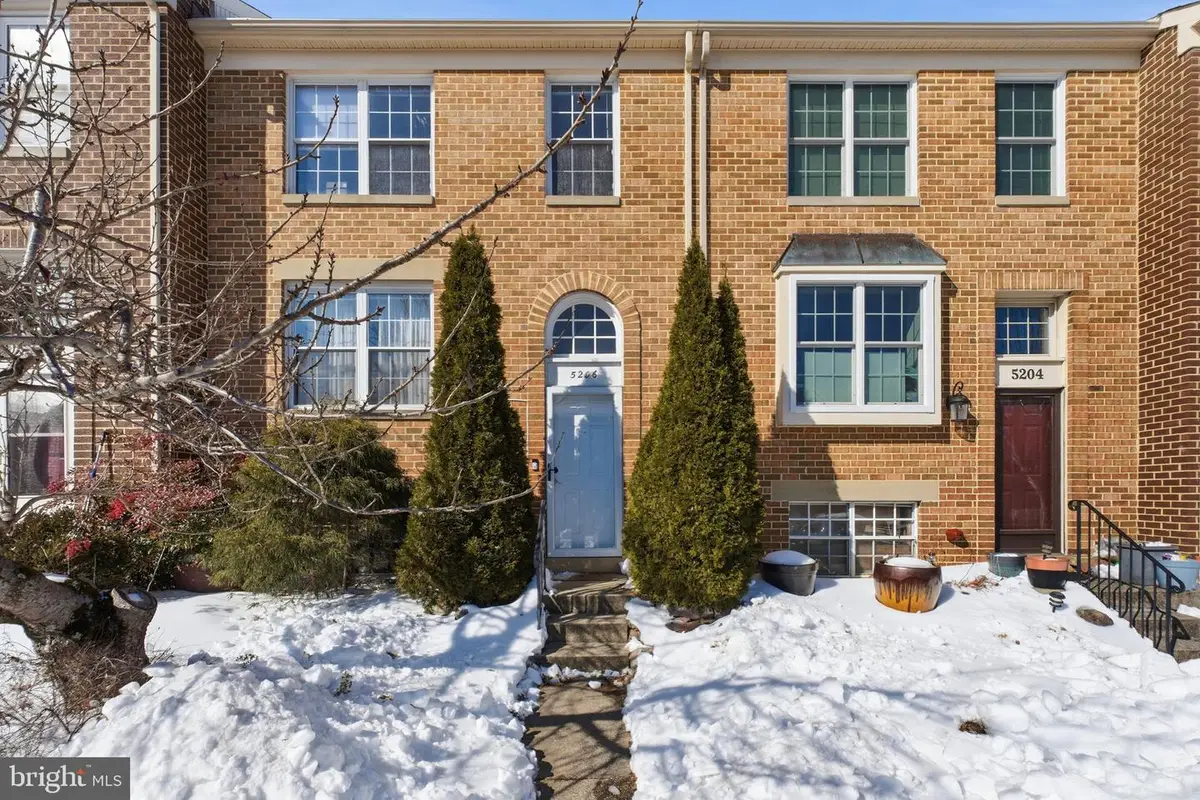 5206 Leeward Ln, Alexandria, VA 22315 - Image #1