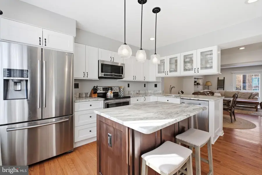 5206 Leeward Ln, Alexandria, VA 22315 - Image #3