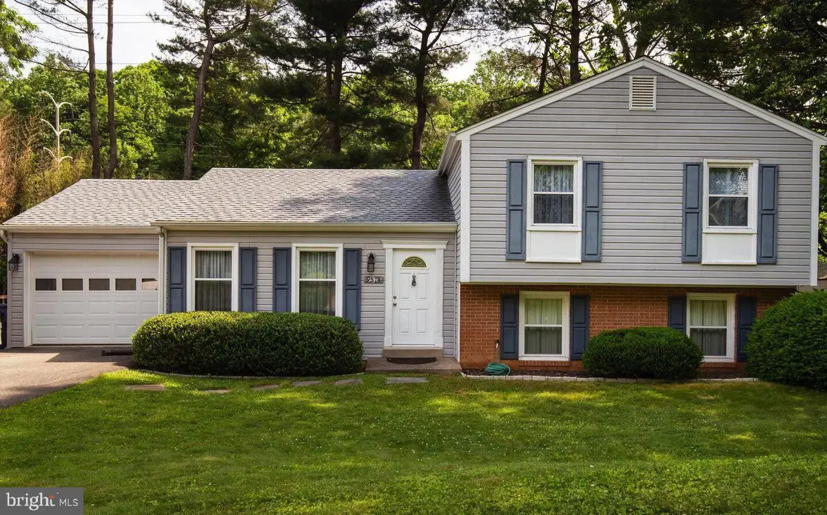 9514 Center St, Vienna, VA 22181 - Image #1