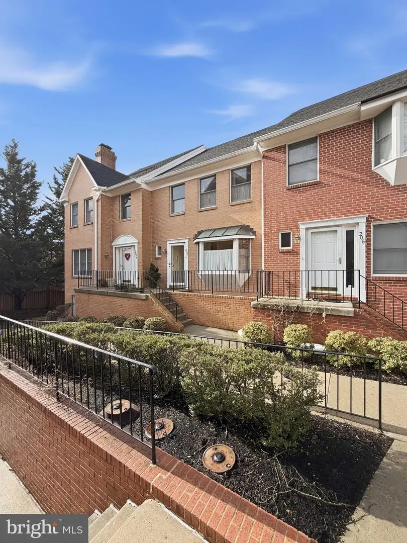 207-a Locust St Se, Vienna, VA 22180 - #3