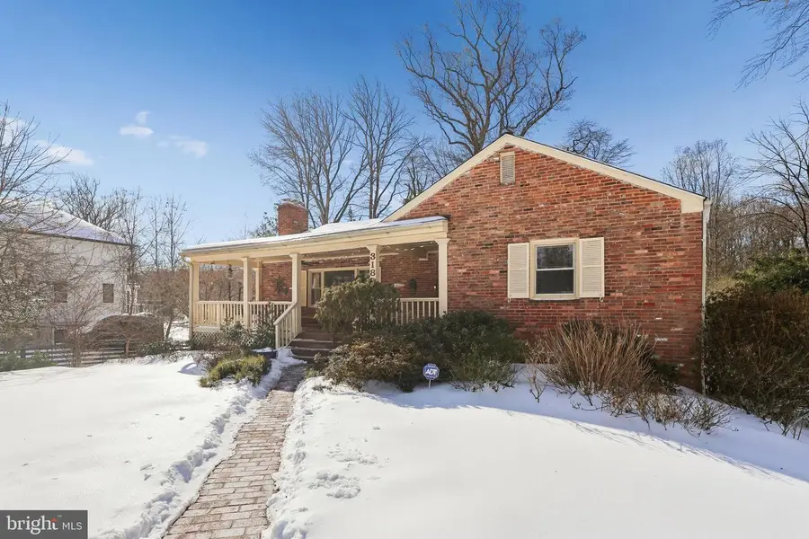 3180 Holmes Run Rd, Falls Church, VA 22042 - #3