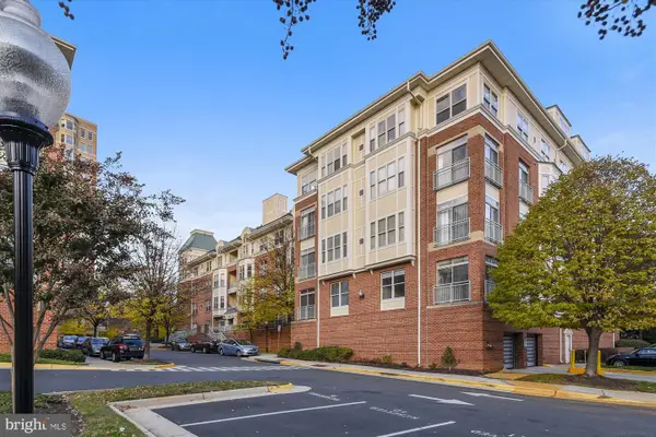 1851 Stratford Park Pl #304, RESTON, VA 20190