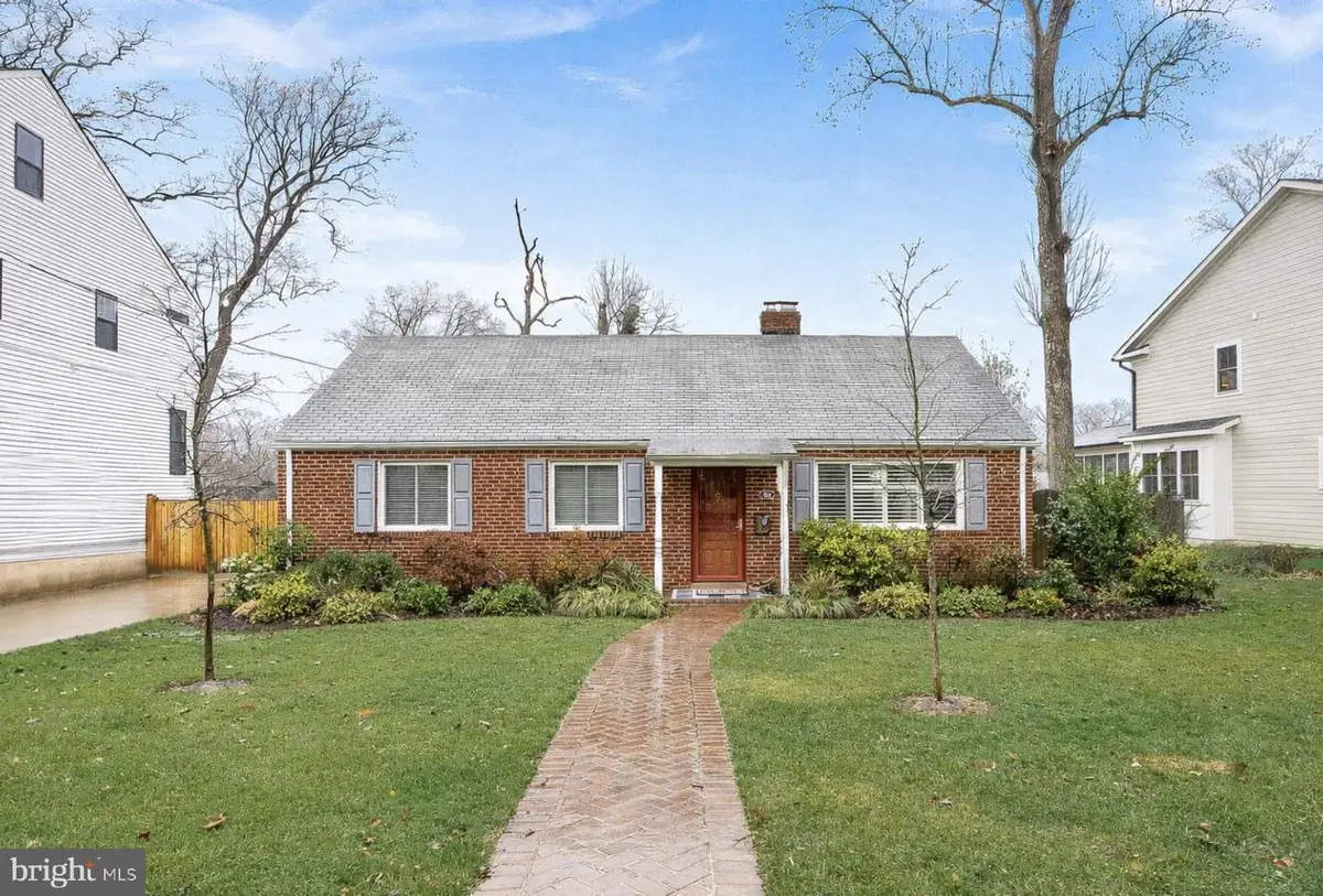 7226 Tod St, Falls Church, VA 22046 - #1