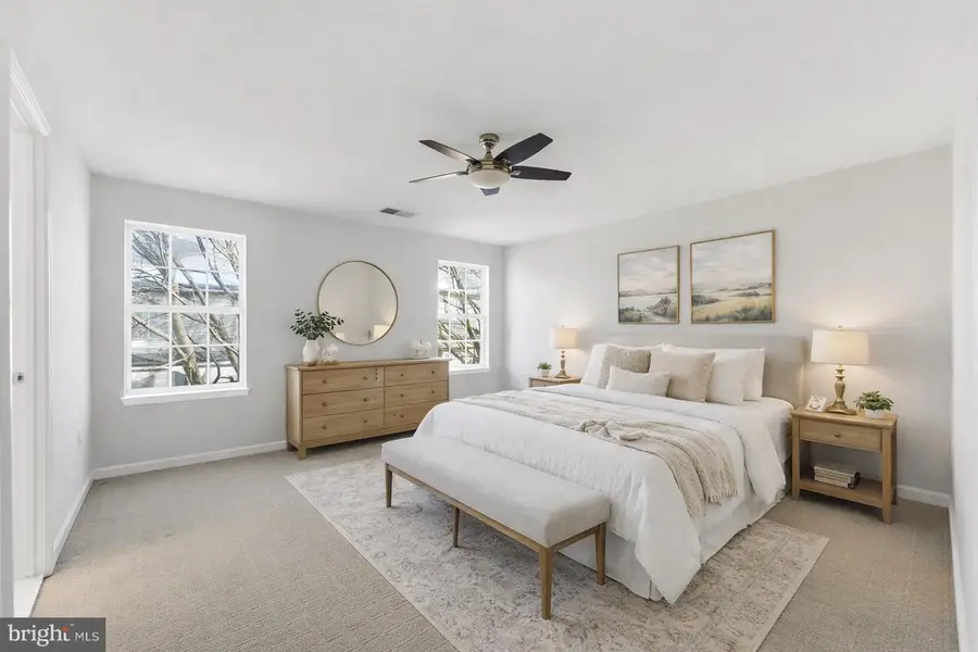 12426 Casbeer Dr, Fairfax, VA 22033 - #3