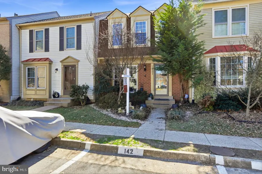 10293 Latney Rd, Fairfax, VA 22032 - #2