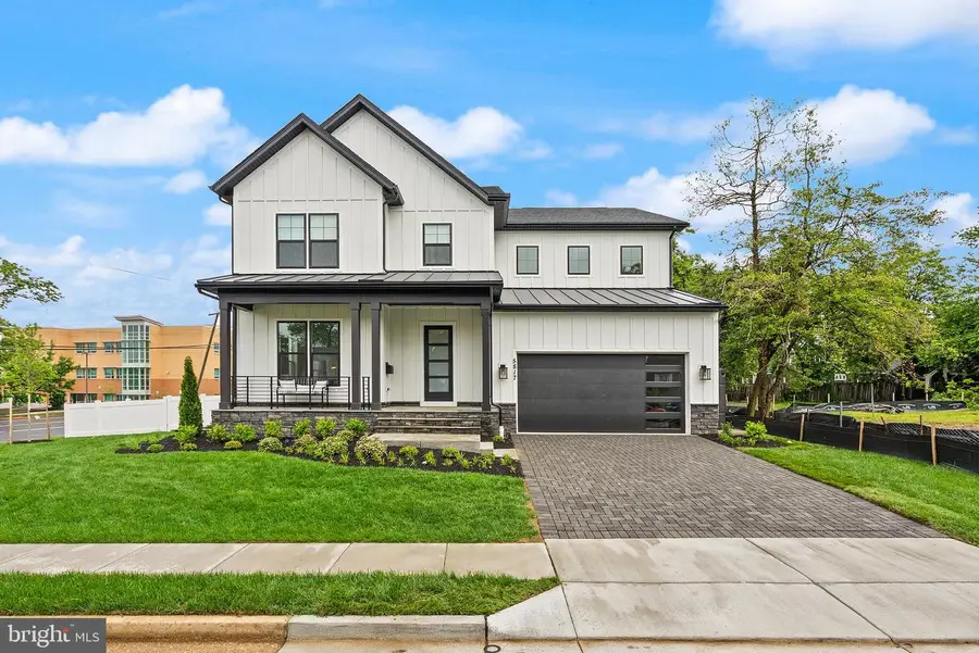 7717 Fisher Dr, Falls Church, VA 22043 - #2