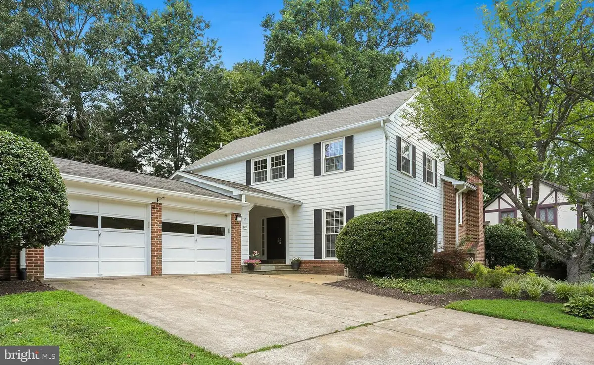 3702 Moss Brooke Ct, Fairfax, VA 22031 - Image #1