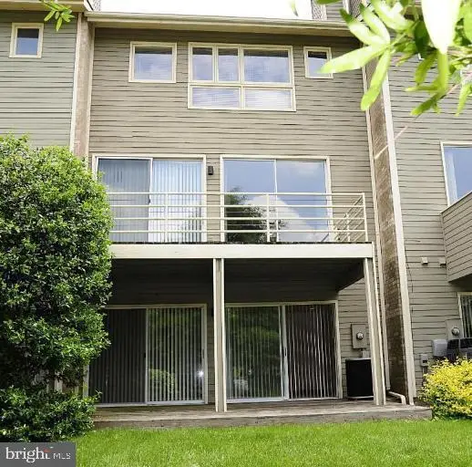 1953 Lakeport Way, Reston, VA 20191 - #3