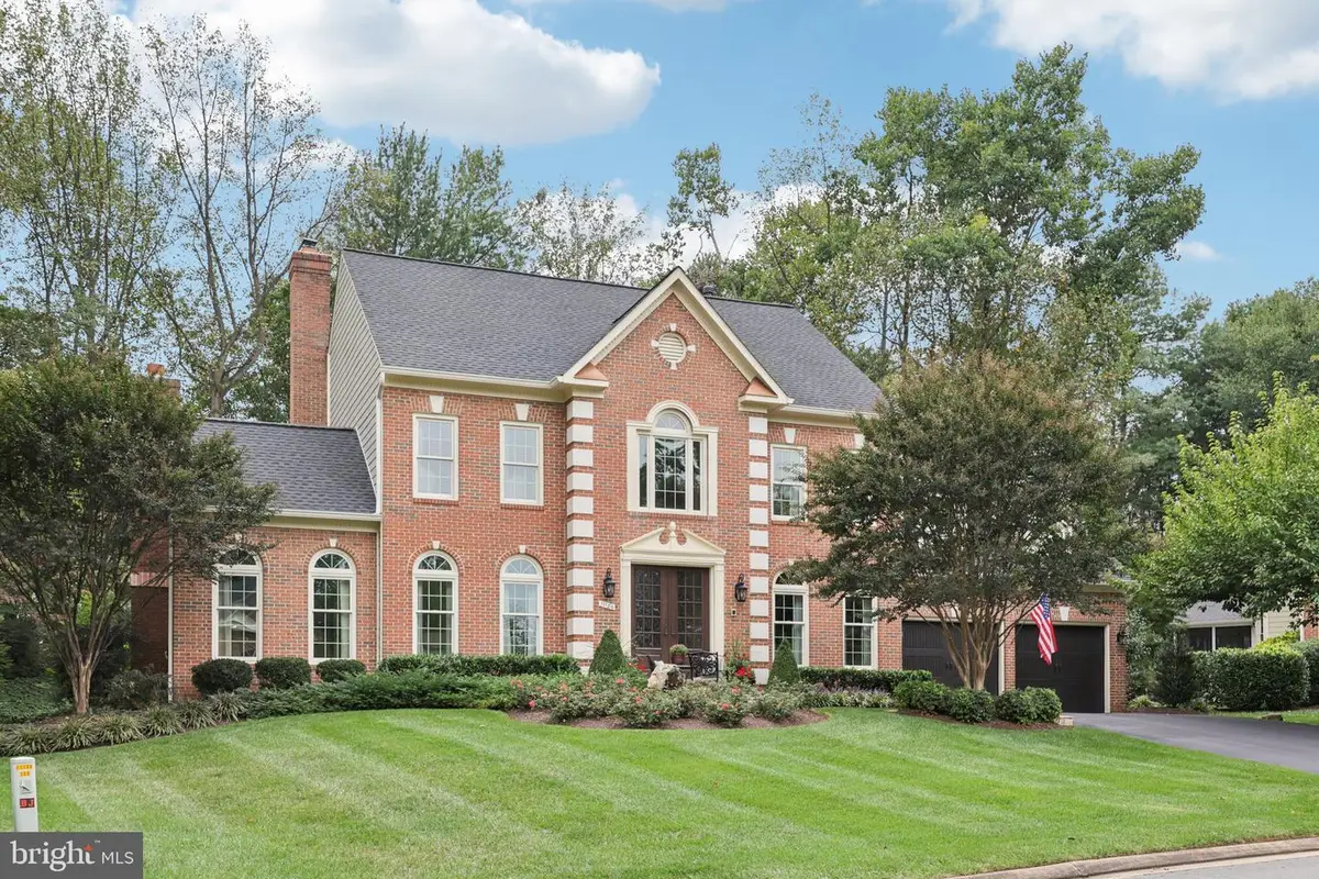 11186 Longwood Grove Dr, Reston, VA 20194 - Image #1