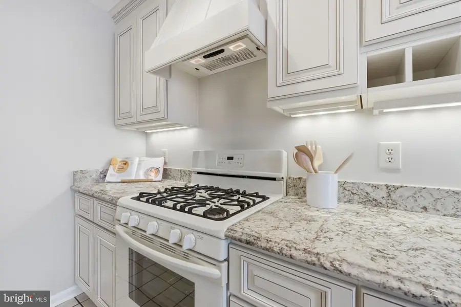 2145 Kings Mill Ct, Falls Church, VA 22043 - Image #3