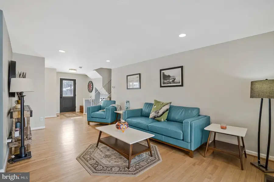 2314 Apple Hill Rd, Alexandria, VA 22308 - #2