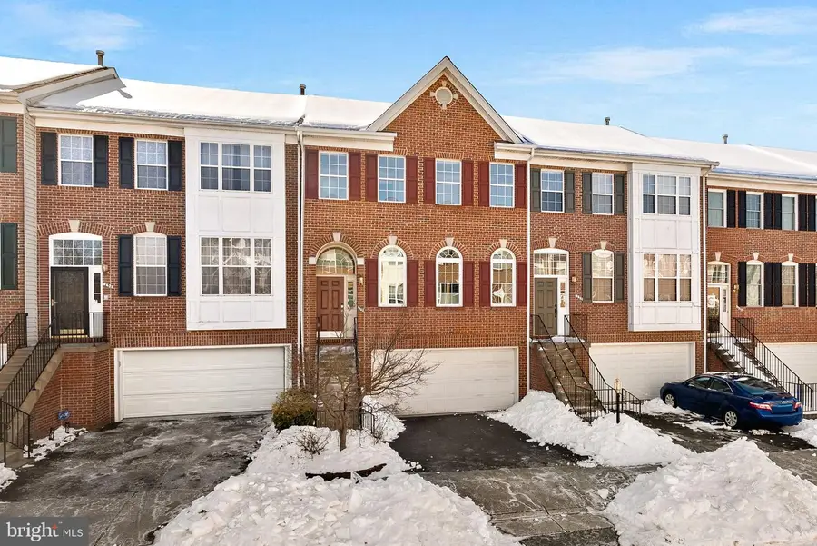 1733 Stuart Pointe Ln, Herndon, VA 20170 - Image #2