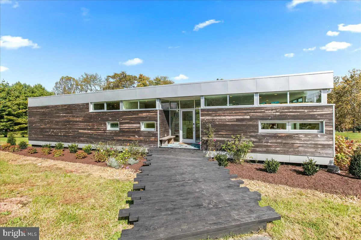 10222 Van Thompson Rd, Fairfax Station, VA 22039 - #1