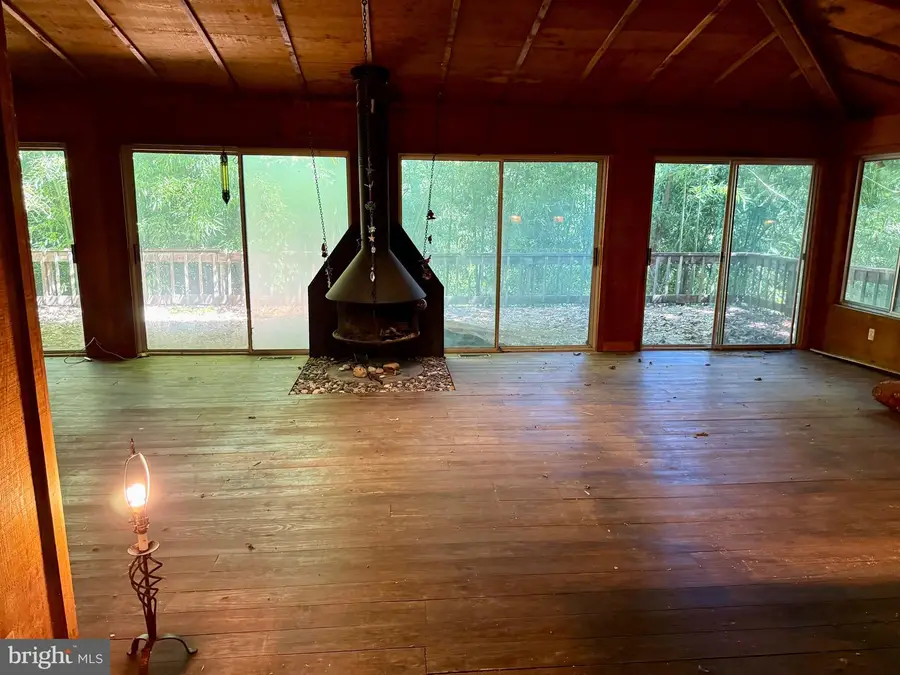 1003 Gelston Cir, McLean, VA 22102 - Image #3