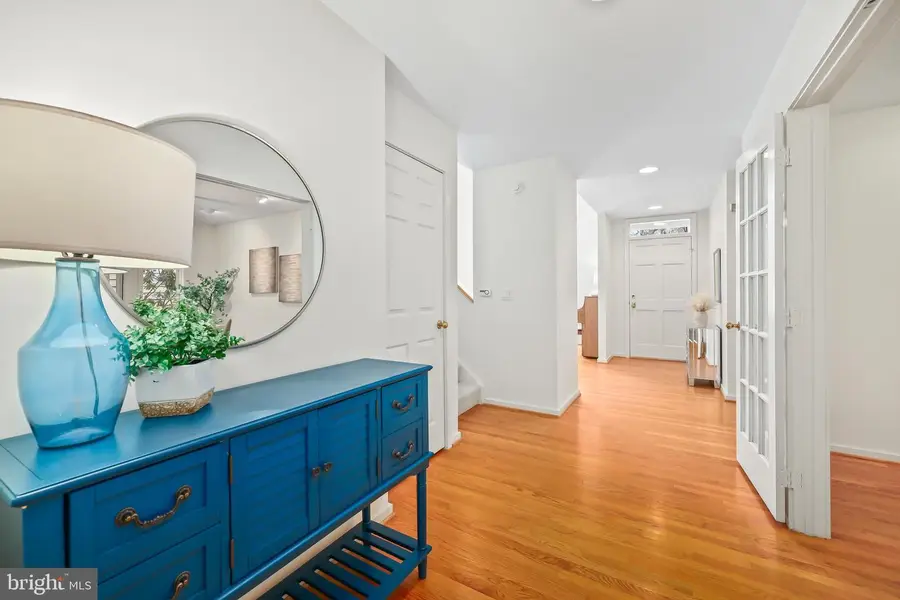 11573 Hemingway Dr, Reston, VA 20194 - #3