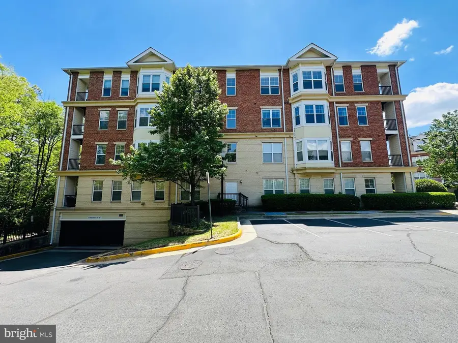815 Branch Dr #402, Herndon, VA 20170 - #2