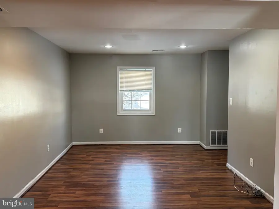 4909 Tibbitt Ln, Burke, VA 22015 - Image #2