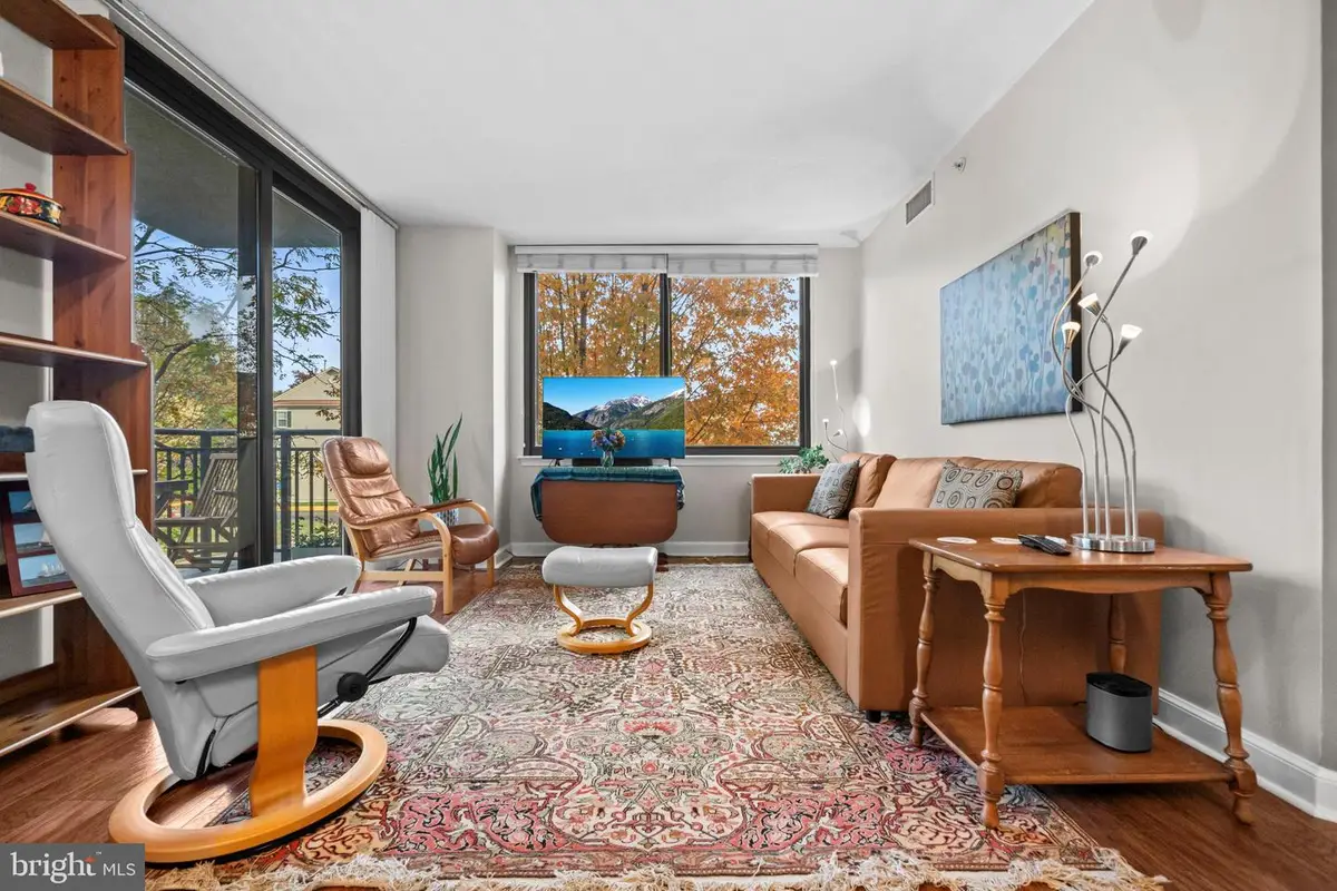 2451 Midtown Ave #203, Alexandria, VA 22303 - #1