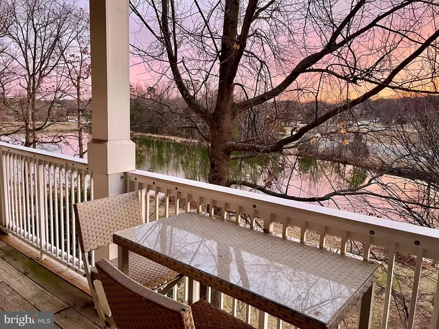 1724 Lake Shore Crest Dr #25, Reston, VA 20190 - Image #2