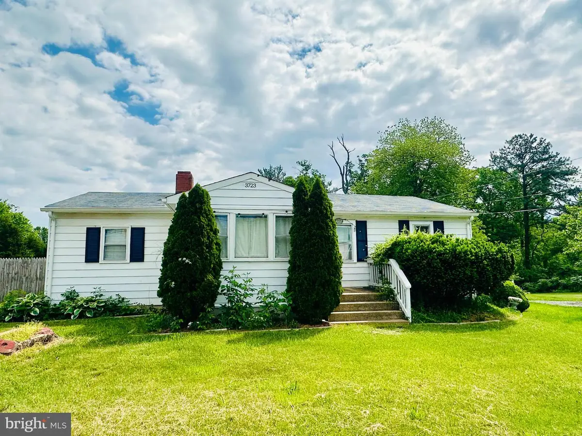 3723 W Ox Rd, Fairfax, VA 22033 - #1