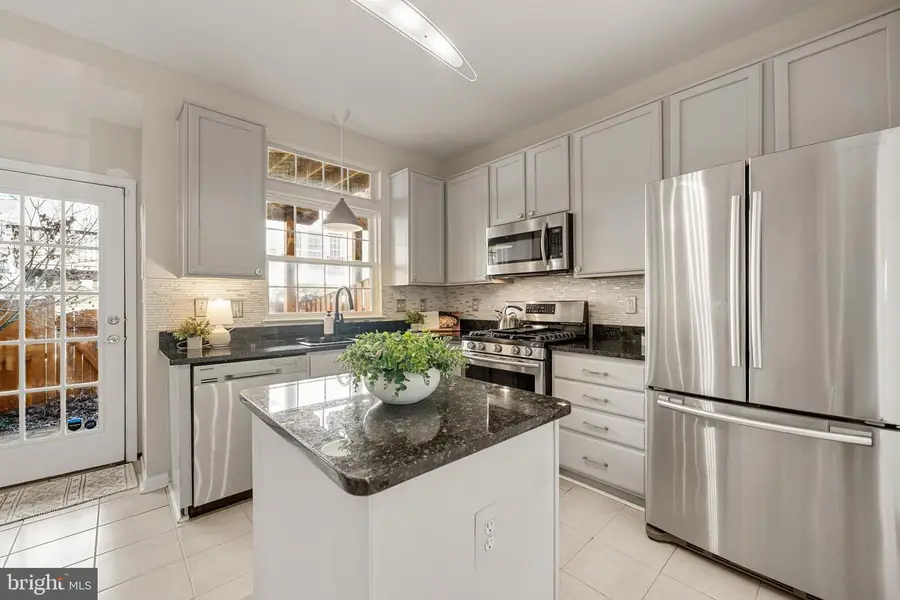 8346 Hunter Murphy Cir, Alexandria, VA 22309 - #3