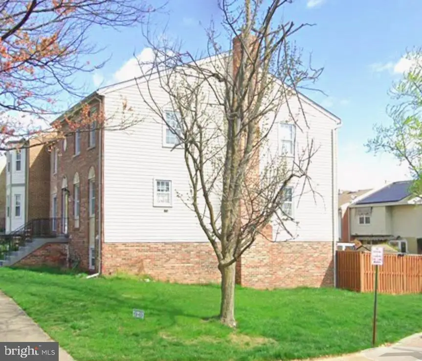 9525 Greencastle Ln, Lorton, VA 22079 - #2