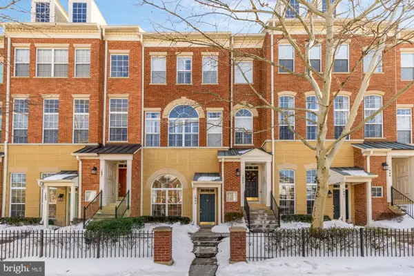 1887 Crescent Park Dr #111a, RESTON, VA 20190