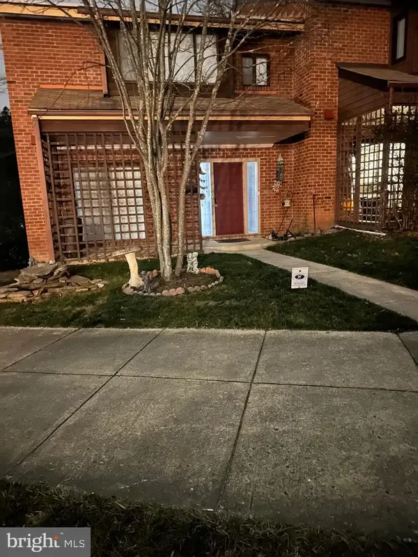 1661 Bachan Ct, RESTON, VA 20190