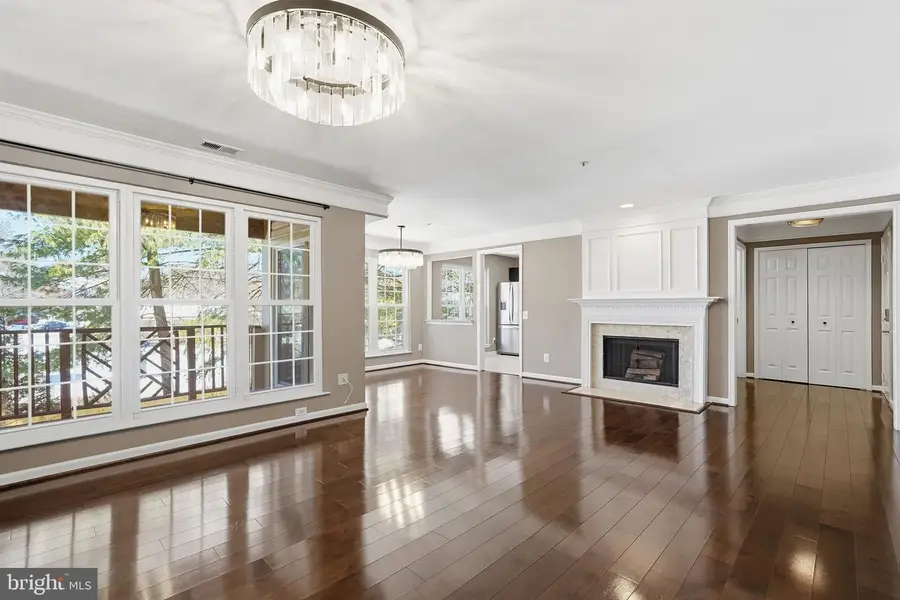 2808 Emma Lee St #201, Falls Church, VA 22042 - #2