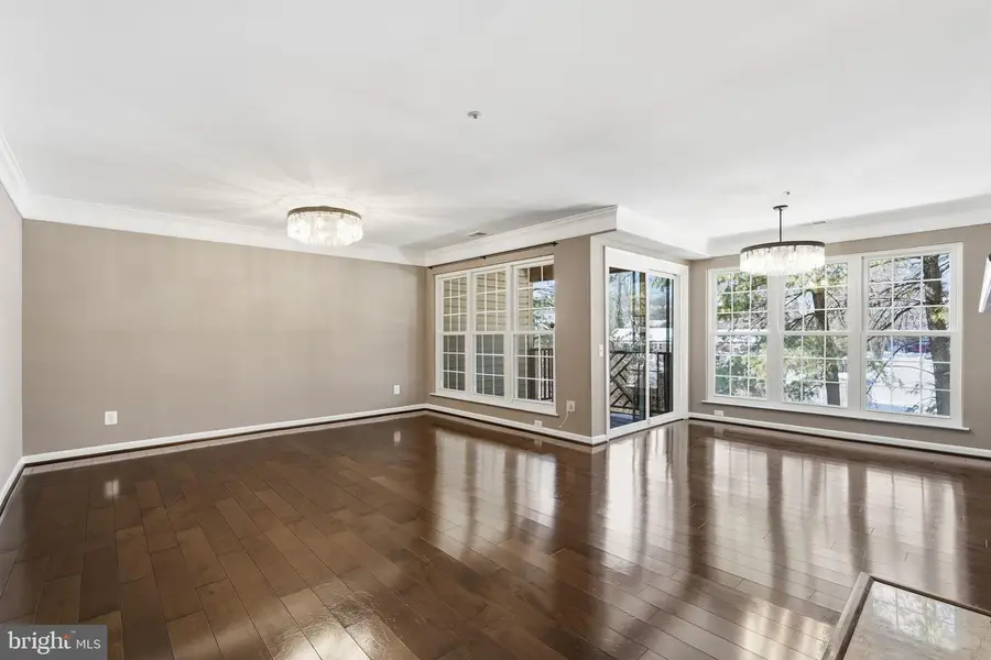 2808 Emma Lee St #201, Falls Church, VA 22042 - #3