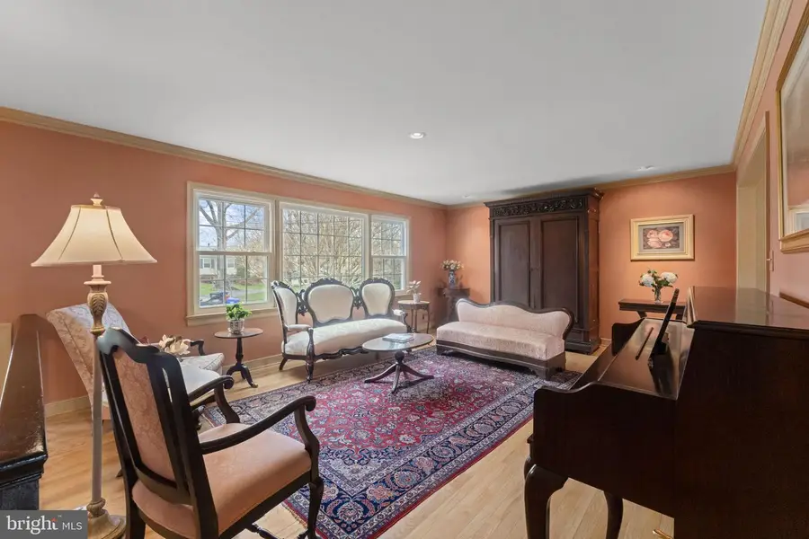 9303 Swinburne Ct, Fairfax, VA 22031 - #3