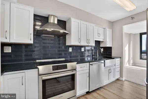 1808 Old Meadow Rd #1009, MCLEAN, VA 22102