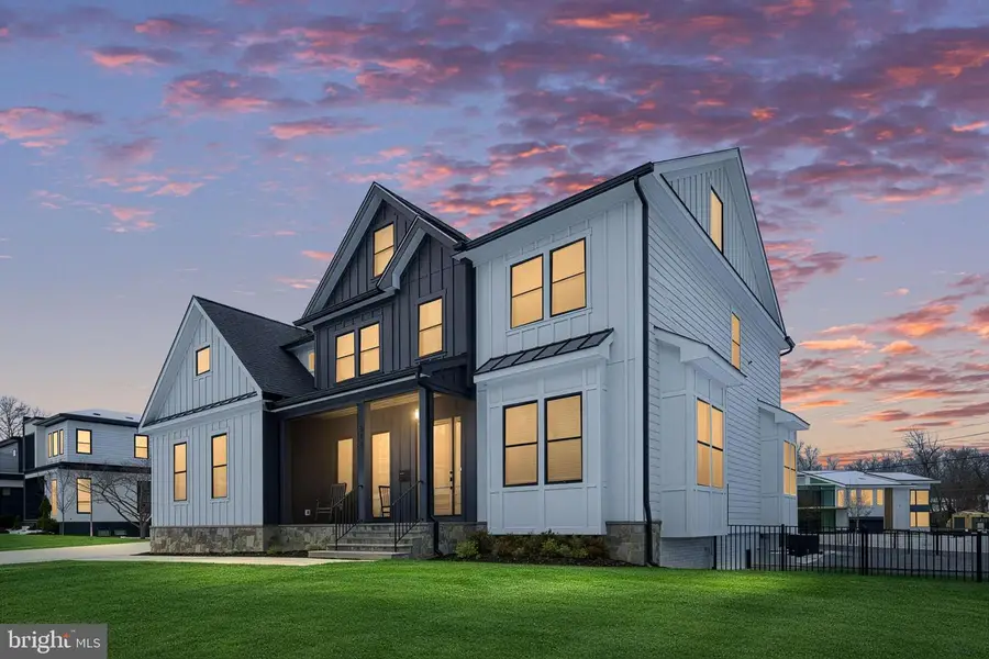 516 Valley Dr Se, Vienna, VA 22180 - Image #2