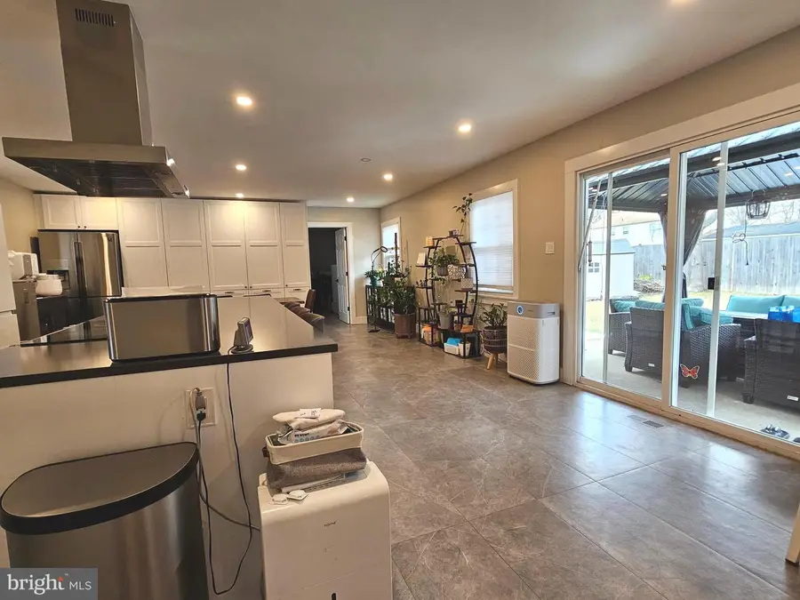 13102 Parson Ln, Fairfax, VA 22033 - #2