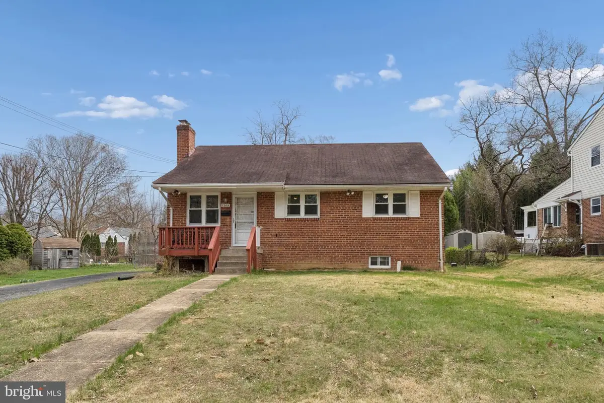 7209 Valleycrest Blvd, Annandale, VA 22003 - #1